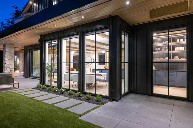 4589 woodgreen drive west vancouver caulfeild