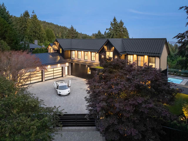 4589 woodgreen drive west vancouver caulfeild