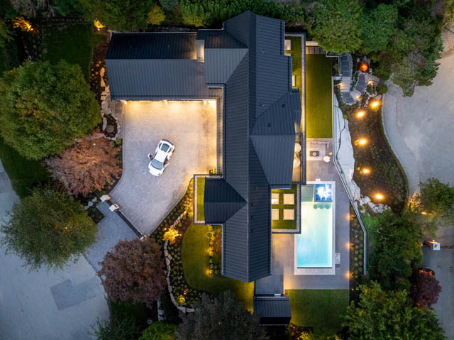 4589 woodgreen drive west vancouver caulfeild