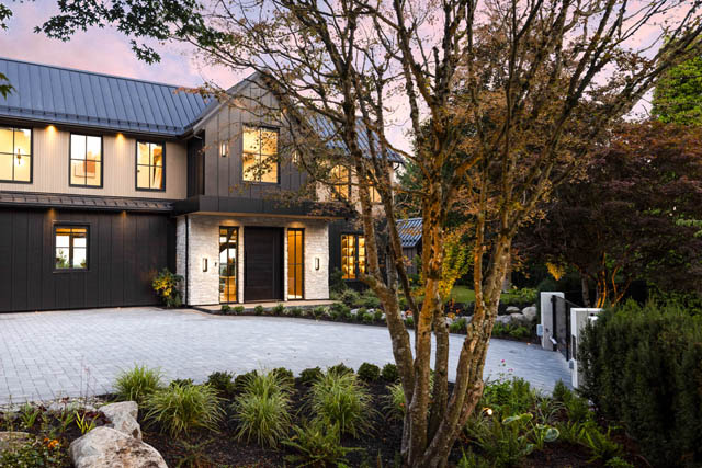 4589 woodgreen drive west vancouver caulfeild