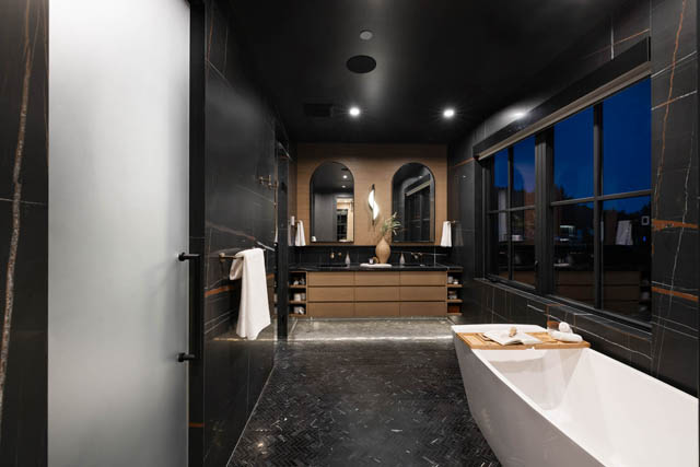 4589 woodgreen drive west vancouver caulfeild