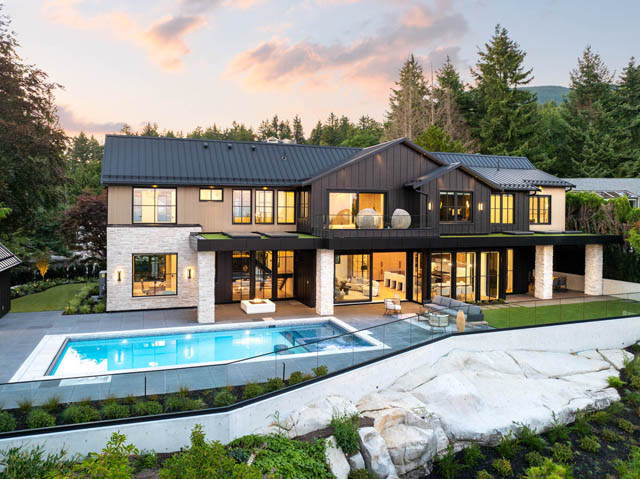 4589 woodgreen drive west vancouver caulfeild