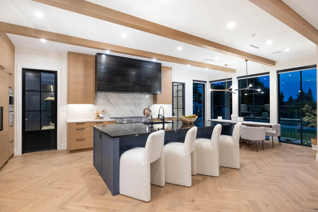 4589 woodgreen drive west vancouver caulfeild