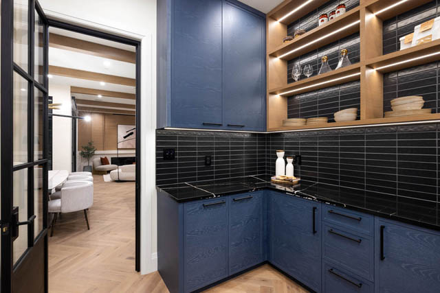 4589 woodgreen drive west vancouver caulfeild