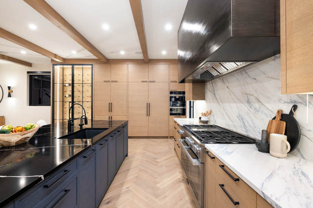 4589 woodgreen drive west vancouver caulfeild