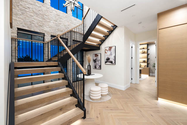 4589 woodgreen drive west vancouver caulfeild