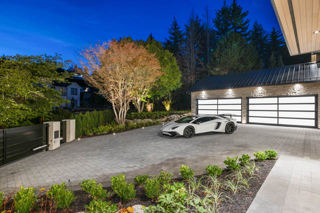 4589 woodgreen drive west vancouver caulfeild