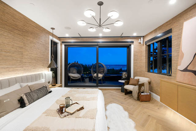 4589 woodgreen drive west vancouver caulfeild