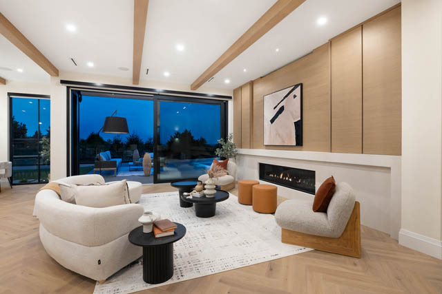 4589 woodgreen drive west vancouver caulfeild