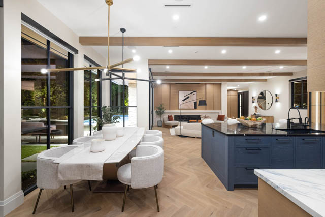 4589 woodgreen drive west vancouver caulfeild