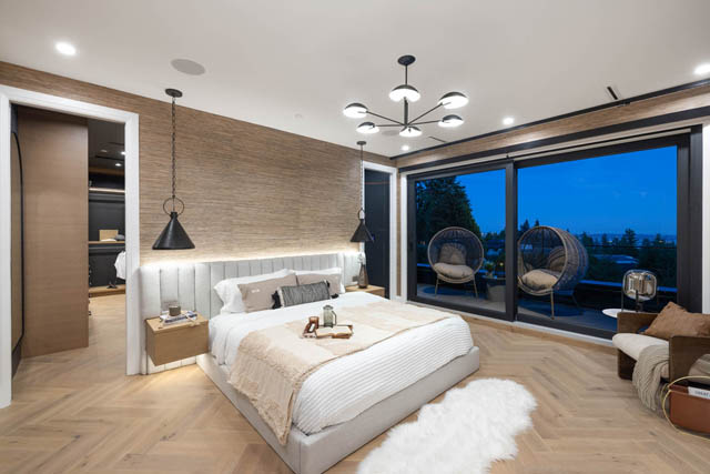 4589 woodgreen drive west vancouver caulfeild