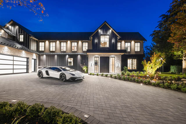 4589 woodgreen drive west vancouver caulfeild