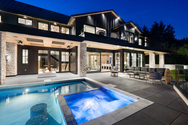 4589 woodgreen drive west vancouver caulfeild