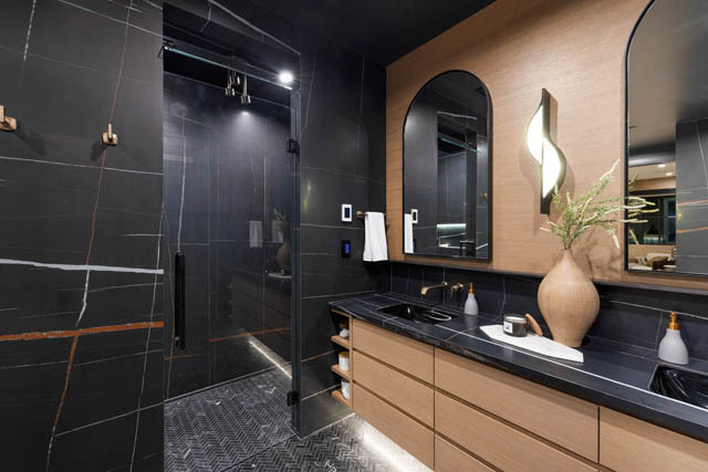 4589 woodgreen drive west vancouver caulfeild
