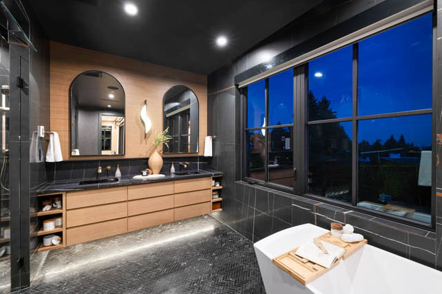 4589 woodgreen drive west vancouver caulfeild