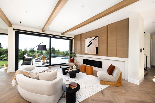 4589 woodgreen drive west vancouver caulfeild