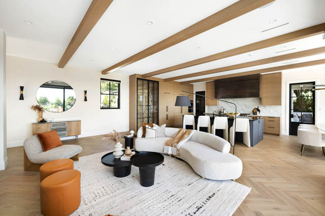 4589 woodgreen drive west vancouver caulfeild