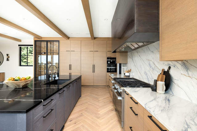 4589 woodgreen drive west vancouver caulfeild