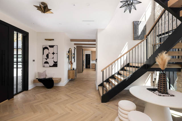 4589 woodgreen drive west vancouver caulfeild
