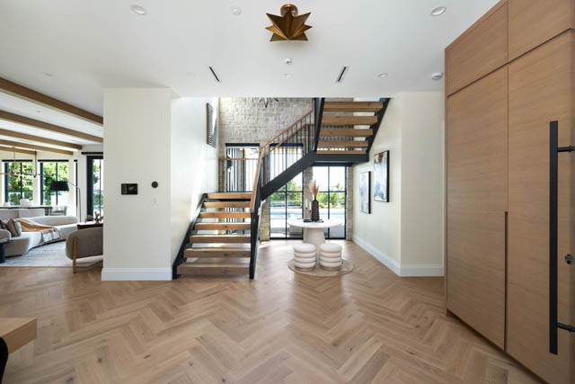 4589 woodgreen drive west vancouver caulfeild