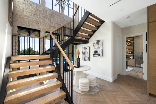 4589 woodgreen drive west vancouver caulfeild