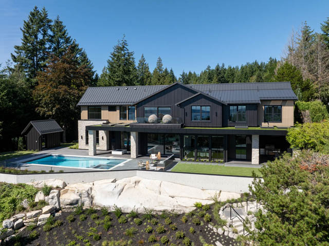 4589 woodgreen drive west vancouver caulfeild