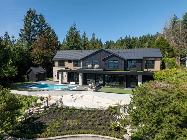 4589 woodgreen drive west vancouver caulfeild