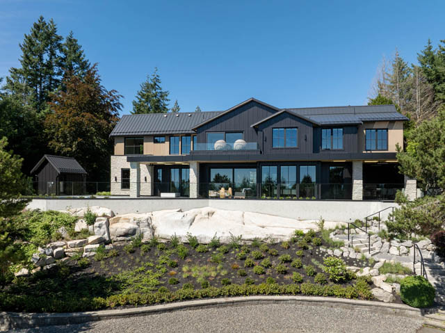 4589 woodgreen drive west vancouver caulfeild
