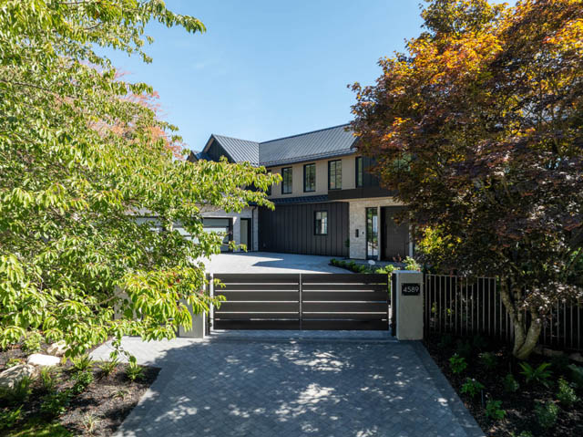 4589 woodgreen drive west vancouver caulfeild
