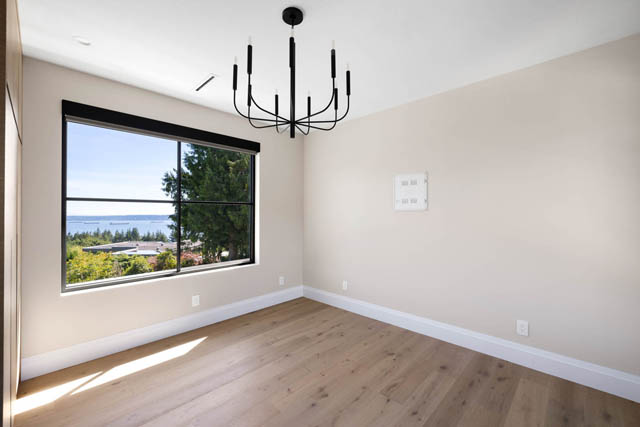4589 woodgreen drive west vancouver caulfeild