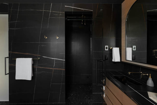 4589 woodgreen drive west vancouver caulfeild