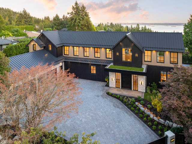 4589 woodgreen drive west vancouver caulfeild