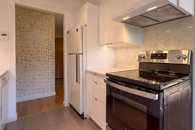 202 105 west kings road north vancouver upper lonsdale