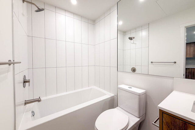 221 3594 malsum drive north vancouver dollarton