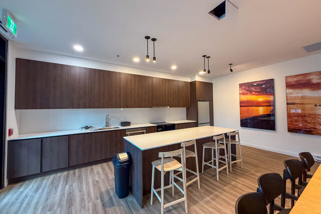 221 3594 malsum drive north vancouver dollarton