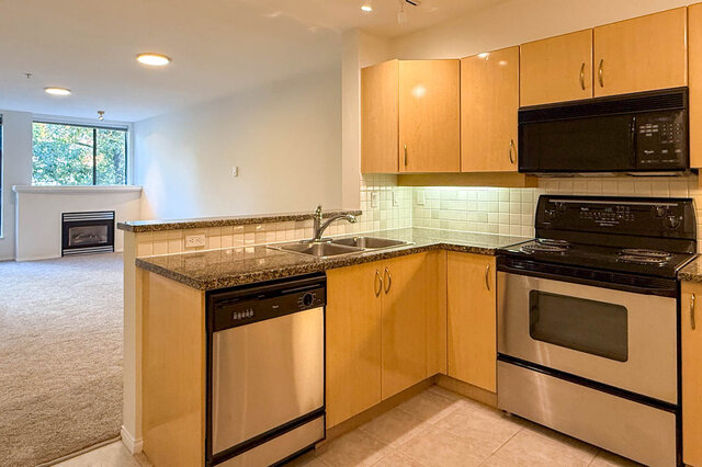 512 345 lonsdale avenue north vancouver lower lonsdale