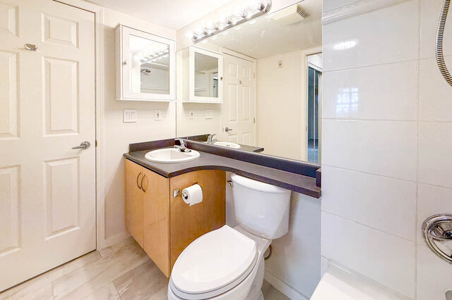 512 345 lonsdale avenue north vancouver lower lonsdale