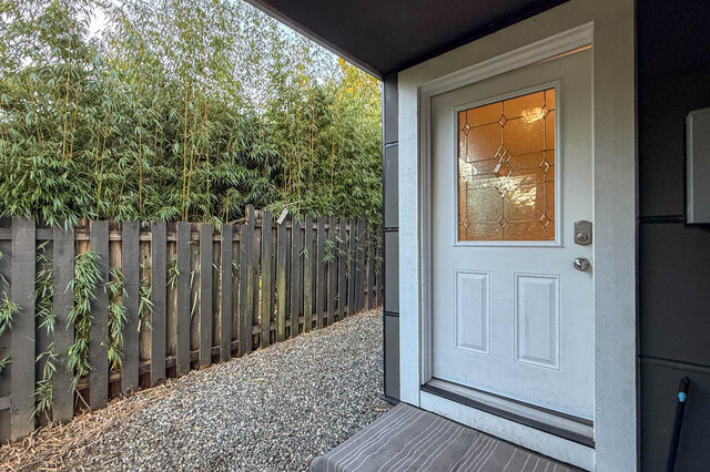 suite 1093 adderley st north vancouver westlynn