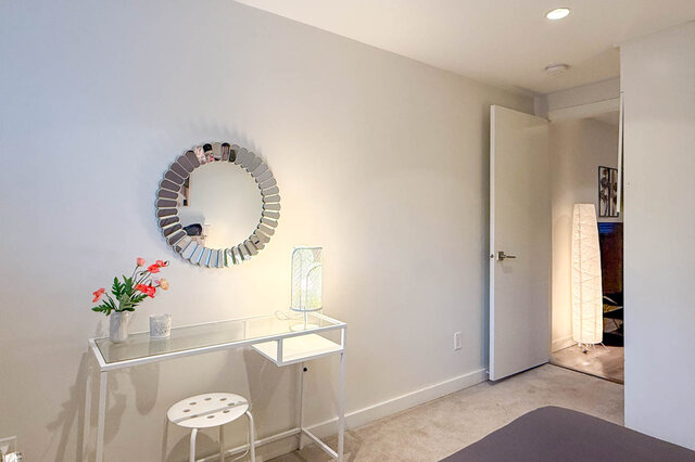 suite 1093 adderley st north vancouver westlynn