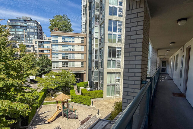 320-1228 Marinaside Crescent - Townhouse - Yaletown - Photo 11 of 78
