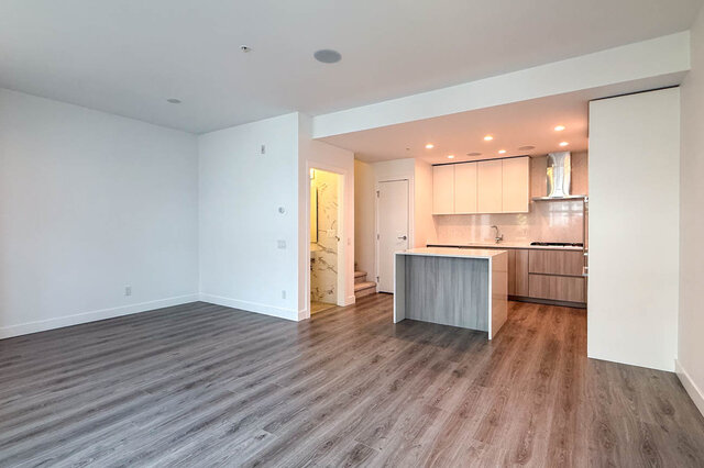 210-2060 Curling Road - Townhouse - Norgate - Photo 19 of 40