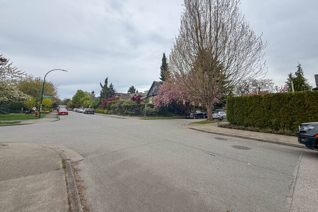 3192 West 3rd Avenue - Duplex - Kitsilano - Photo 4 of 50