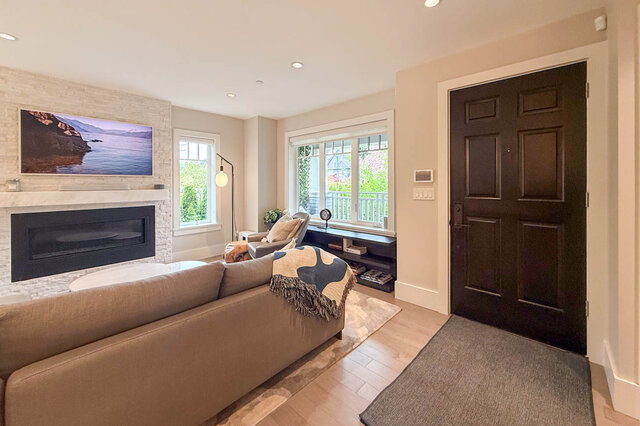 3192 West 3rd Avenue - Duplex - Kitsilano - Photo 11 of 50