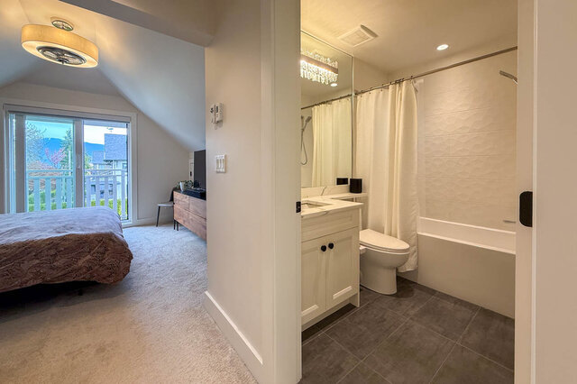 3192 West 3rd Avenue - Duplex - Kitsilano - Photo 27 of 50