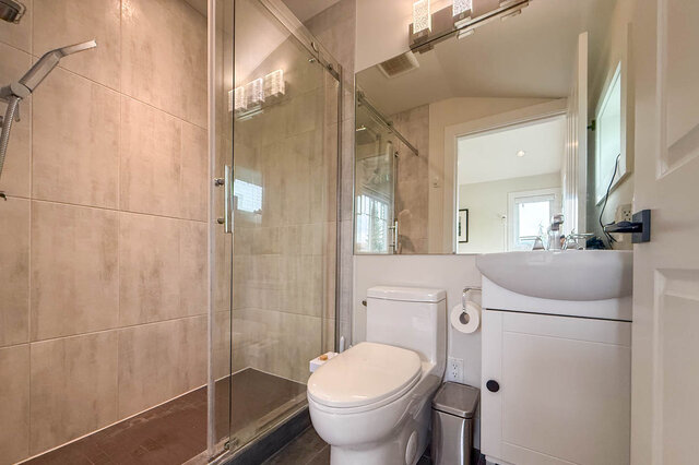 3192 West 3rd Avenue - Duplex - Kitsilano - Photo 34 of 50