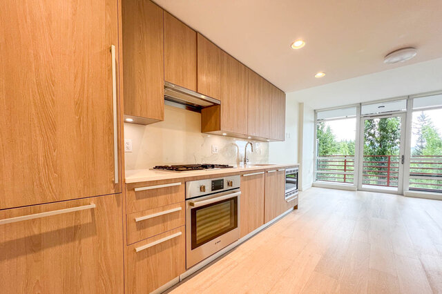 . - 309-2738 Library Lane, North Vancouver