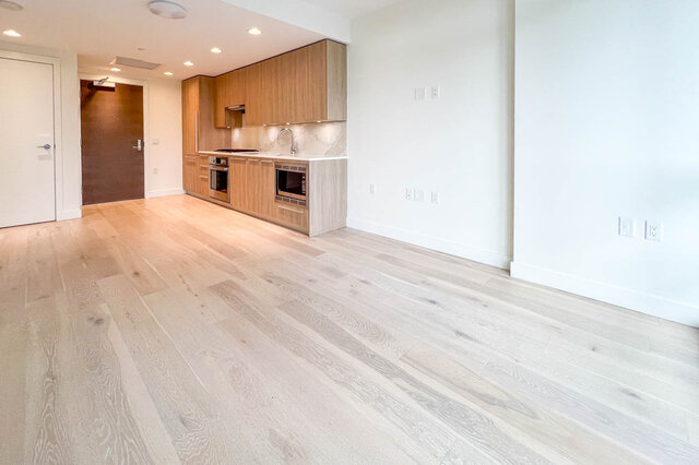 . - 309-2738 Library Lane, North Vancouver