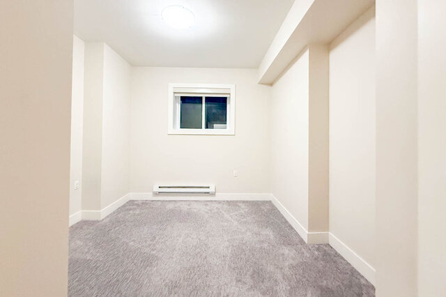 Suite - 932 Moody Avenue - Suite in House - Grand Boulevard - Photo 10 of 16