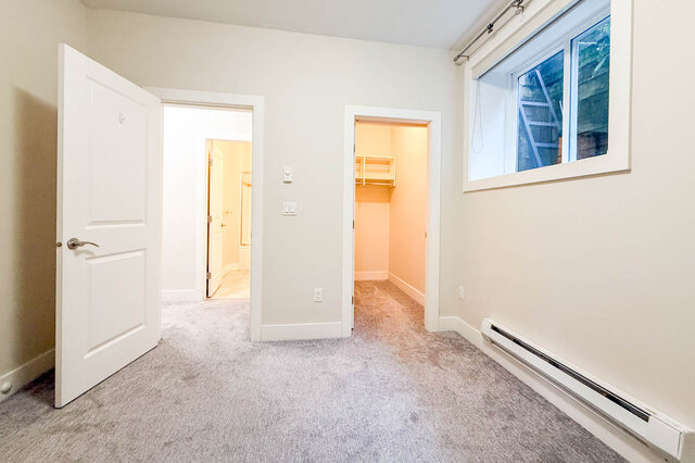 Suite - 932 Moody Avenue - Suite in House - Grand Boulevard - Photo 13 of 16