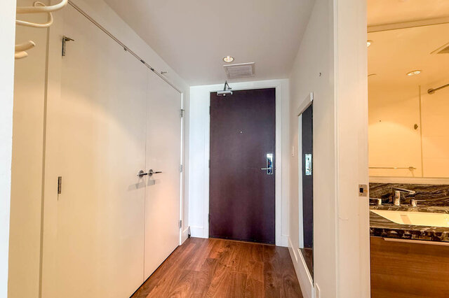 1603-1550 Fern Street - Condo - Lynnmour - Photo 3 of 54